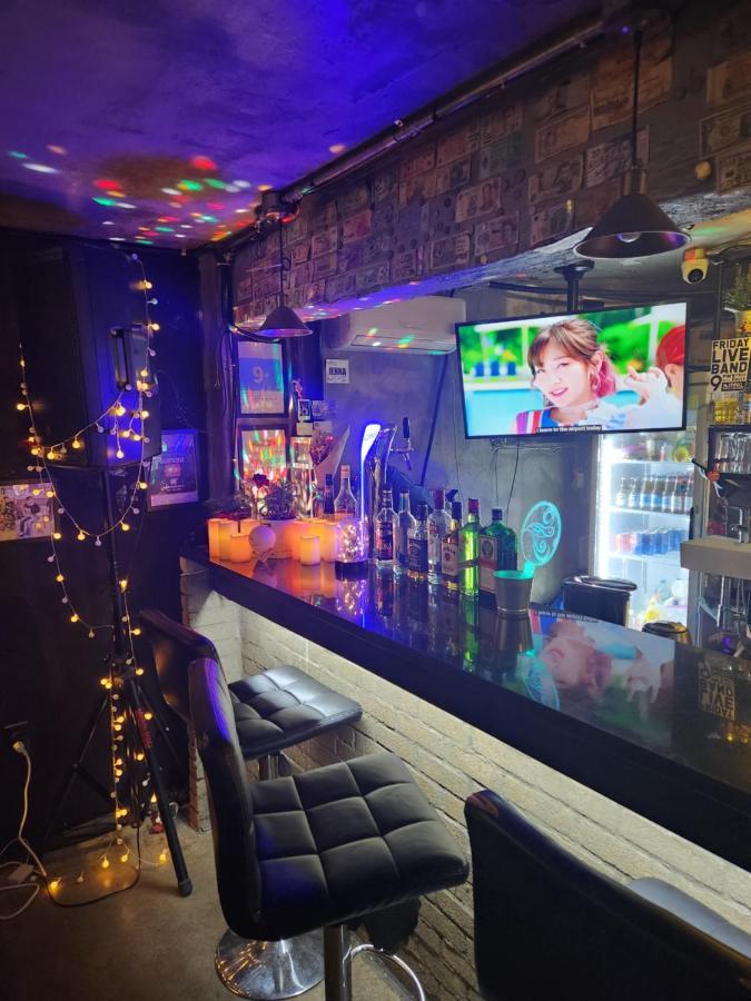 Inno Guesthouse & Bar Hongdae Сеул Екстер'єр фото