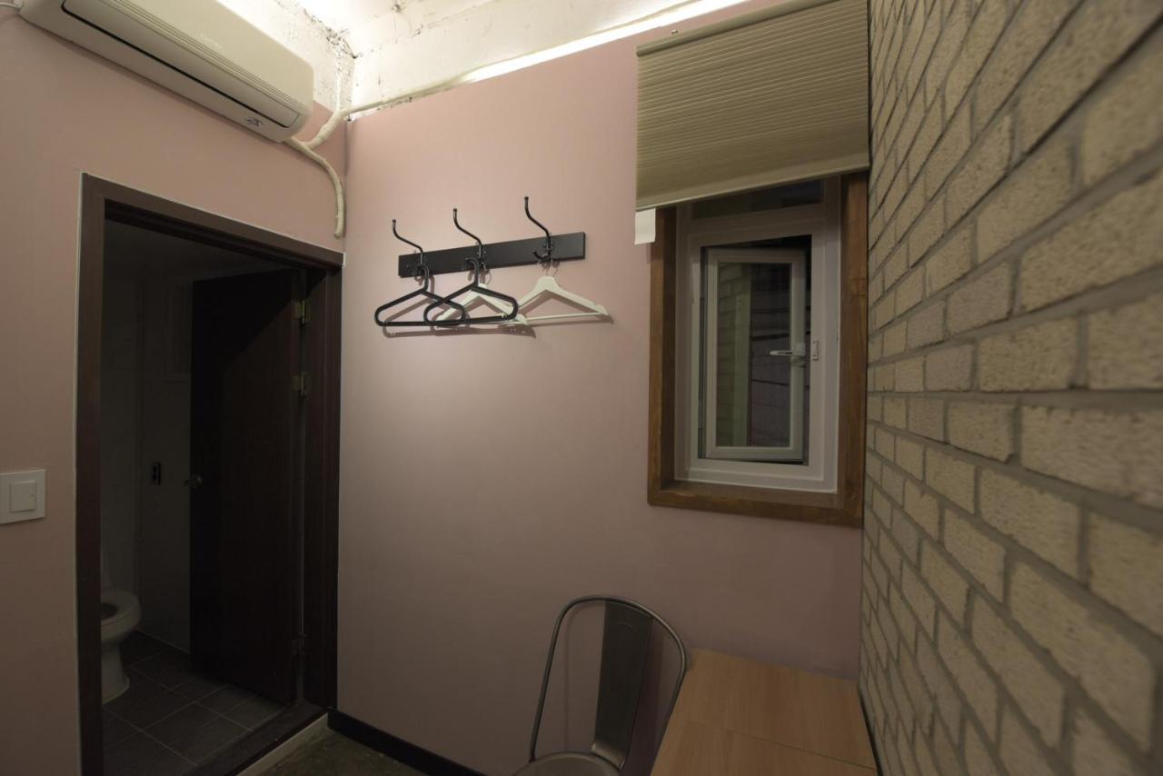 Inno Guesthouse & Bar Hongdae Сеул Екстер'єр фото