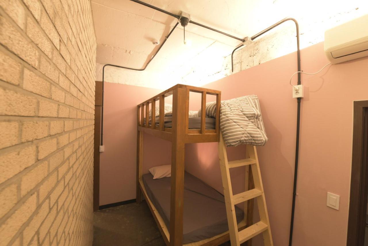 Inno Guesthouse & Bar Hongdae Сеул Екстер'єр фото