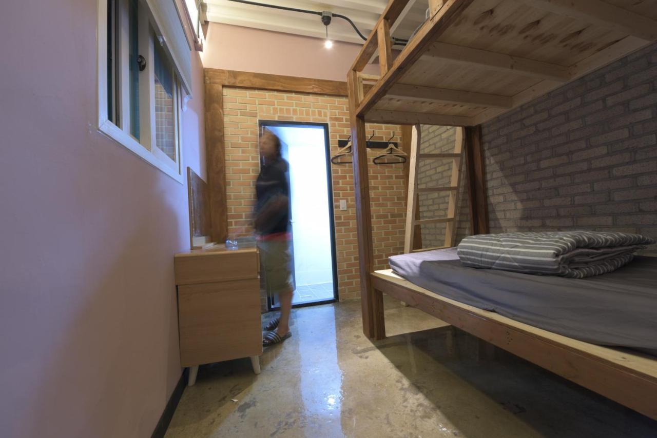 Inno Guesthouse & Bar Hongdae Сеул Екстер'єр фото