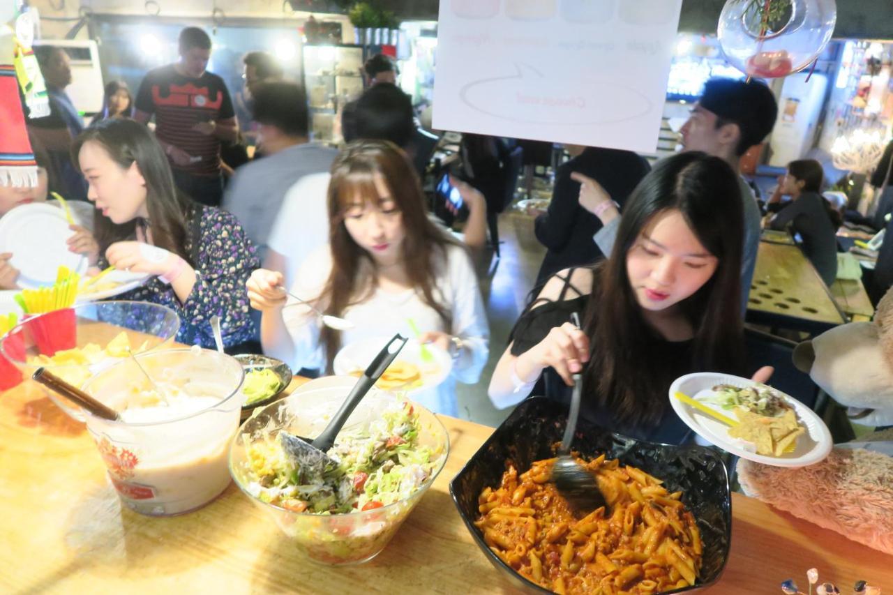 Inno Guesthouse & Bar Hongdae Сеул Екстер'єр фото