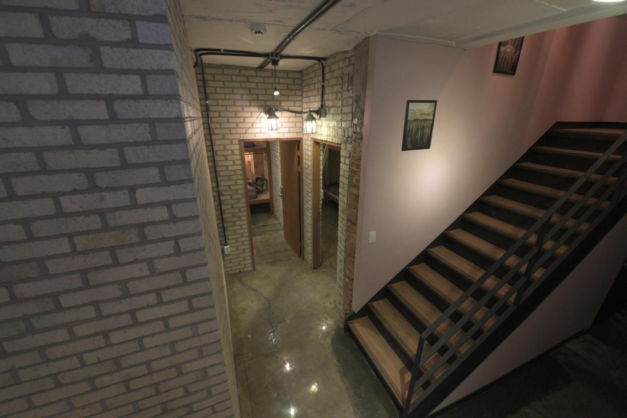 Inno Guesthouse & Bar Hongdae Сеул Екстер'єр фото
